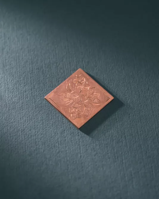 Finition précise avant la mise en pierre